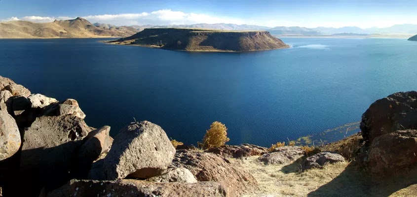 LAGUNA UMAYO | SILLUSTANI EN RUTA