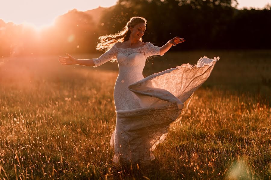 Fotógrafo de casamento Richard Howman (richhowman). Foto de 4 de outubro 2018