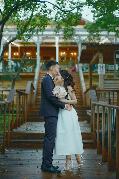 Wedding photographer Elizaveta Kryuchkova (liza75757). Photo of 20 March 2020