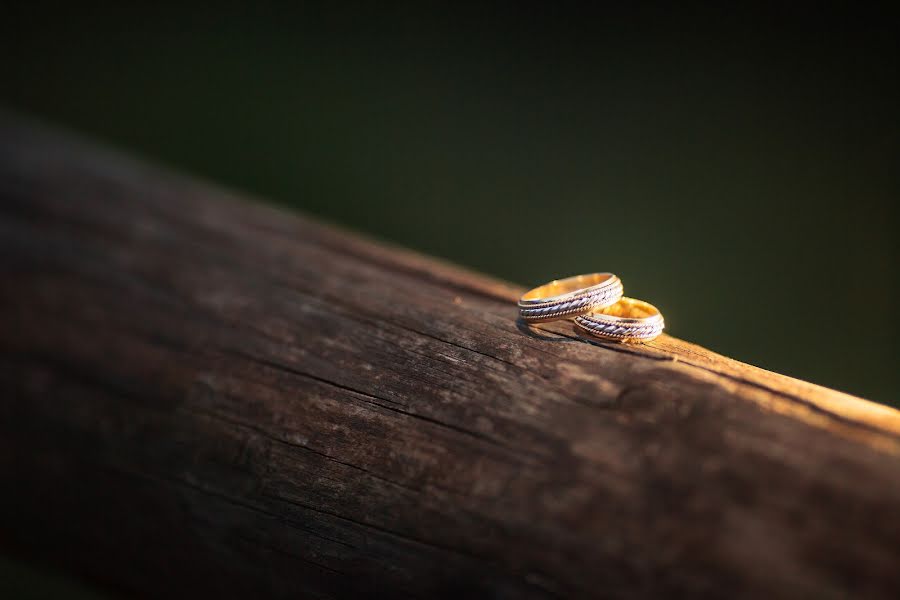 Hääkuvaaja Marek Wójcik (wojcikfotografia). Kuva otettu 23. syyskuuta 2019