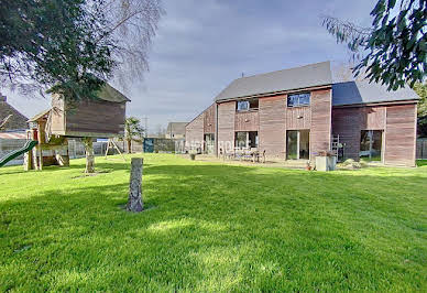 Maison avec terrasse 1