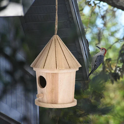 Wooden Bird Nest Hanging Bird House Home Natural Wooden Bird Cage Resting Place Wall-Mounted Outdoor Birdhouse Wooden Bo