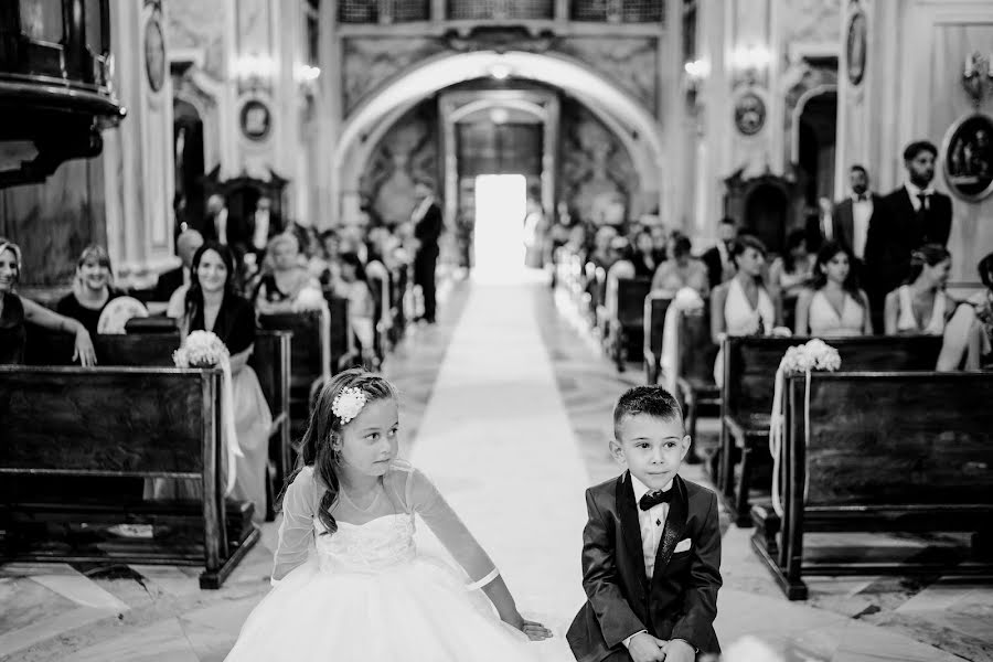 Fotógrafo de casamento Raffaele Vestito (vestito). Foto de 27 de março 2020