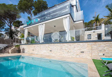 House with pool and terrace 16