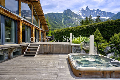Chalet with terrace 3
