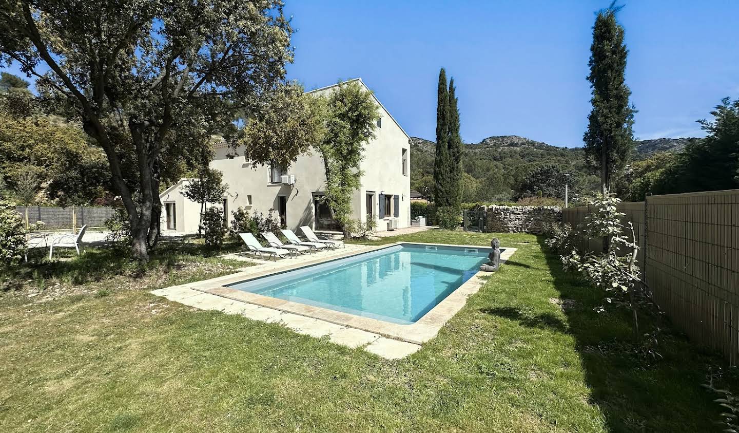 Villa with pool and garden Cavaillon