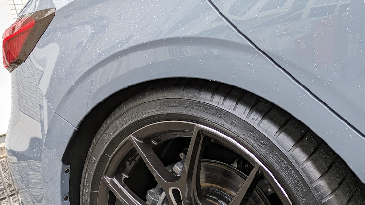 シビックのBLITZ・DAMPER ZZ-R SpecDSC PLUS・ローダウン・車高調・FL4に関するカスタム事例の投稿画像4枚目