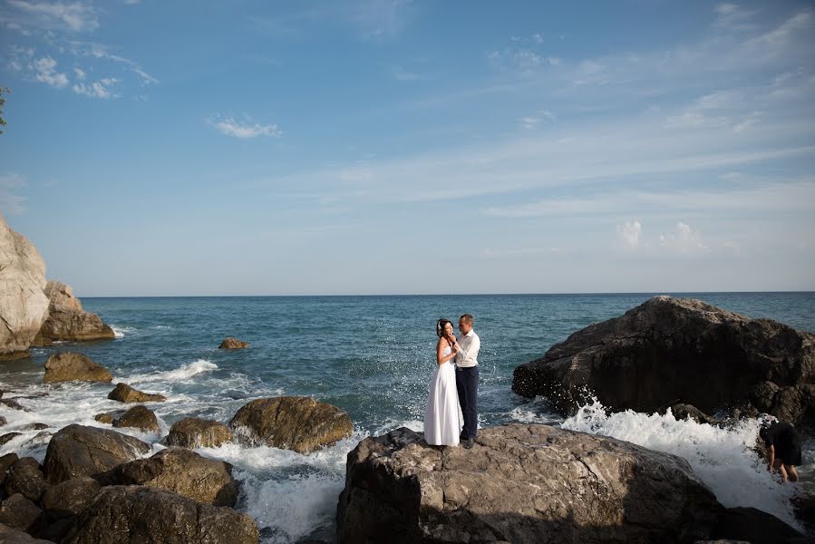 Fotografo di matrimoni Veronika Zozulya (veronichzz). Foto del 14 ottobre 2017