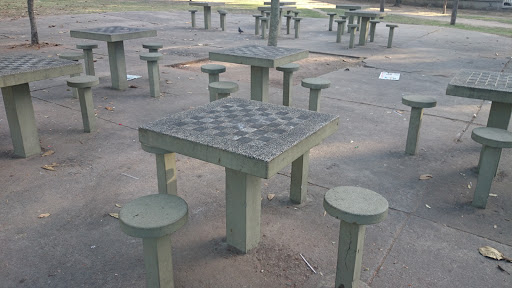 Chess Tables