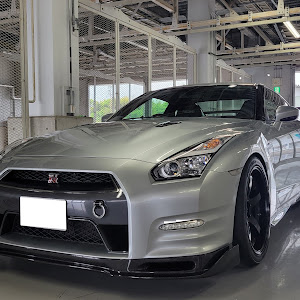 NISSAN GT-R R35