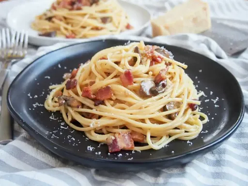 Flat Noodles With Chicken Sausage And Bacon