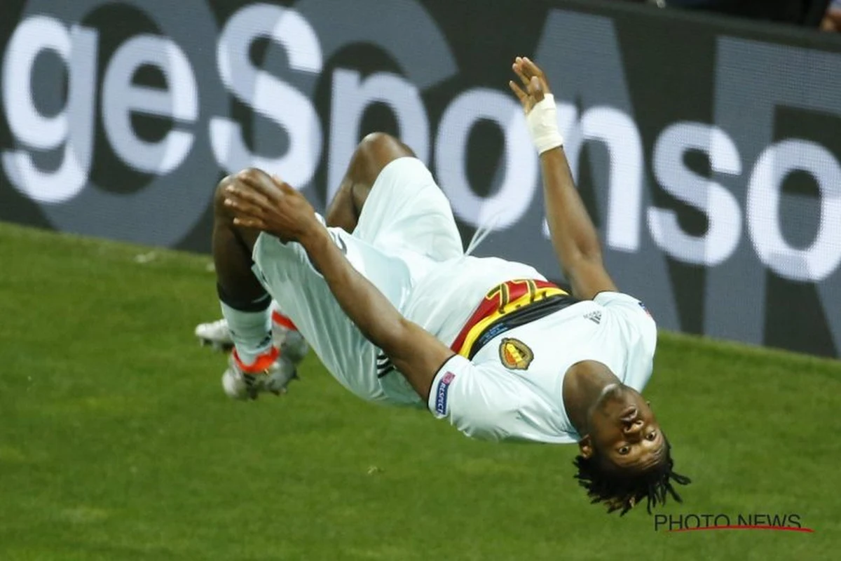 HILARISCH: Batshuayi reageert met heerlijk filmpje op hoe hij zijn eerste doelpunt op een EK beleefde