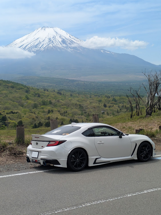 GR86のGR86 zn8・富士山と愛車・富士山と愛車と山中湖・GR86&BRZ乗りの方と繋がりたい・GR86乗りの方とコラボとか交流したい。に関するカスタム事例の投稿画像1枚目