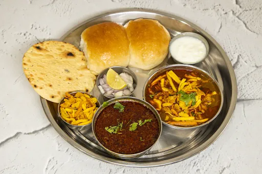 Special Misal Pav