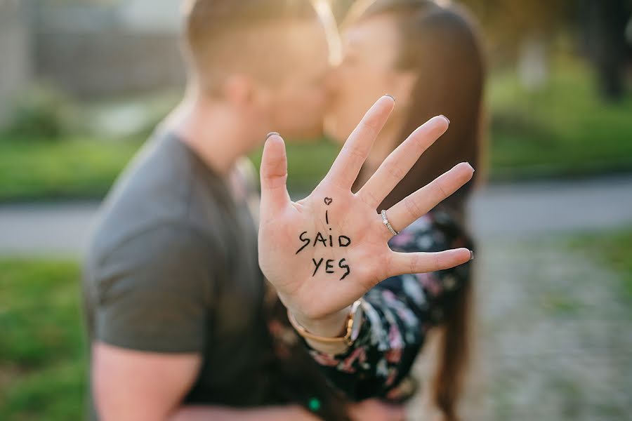 Fotografo di matrimoni Nadine Lotze (lumoid). Foto del 9 novembre 2021