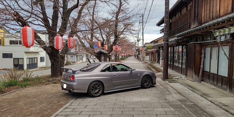 スカイライン GT-Rの桜とコラボに関するカスタム事例の投稿画像2枚目
