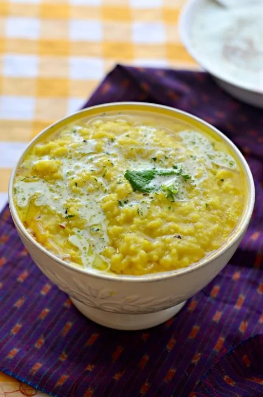 Char Dham Khichdi (With Hing Ka Achar, Desi Ghee, Gur & Papad)