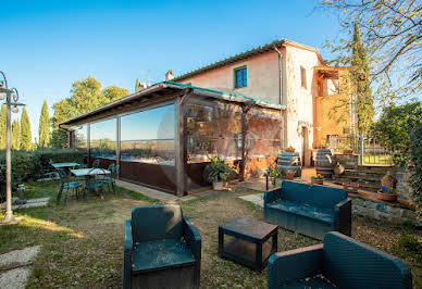 Corps de ferme avec jardin et piscine 3