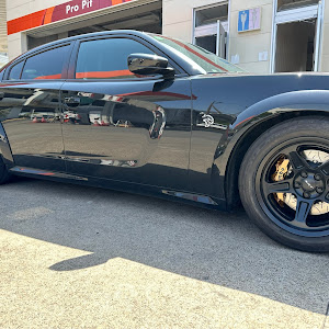 チャージャー SRT Hellcat