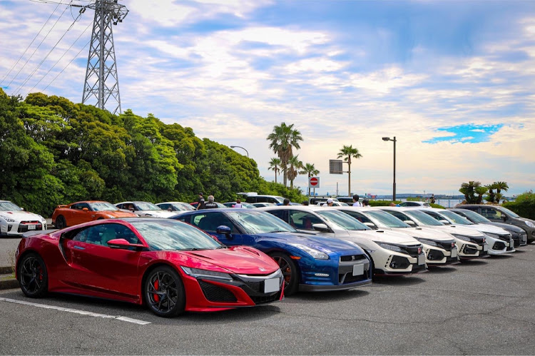 NSXのツーリングオフ会・大黒PA・現行NSX・R35・シビックタイプRに関するカスタム事例の投稿画像2枚目