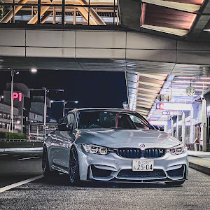 M4 クーペ F82