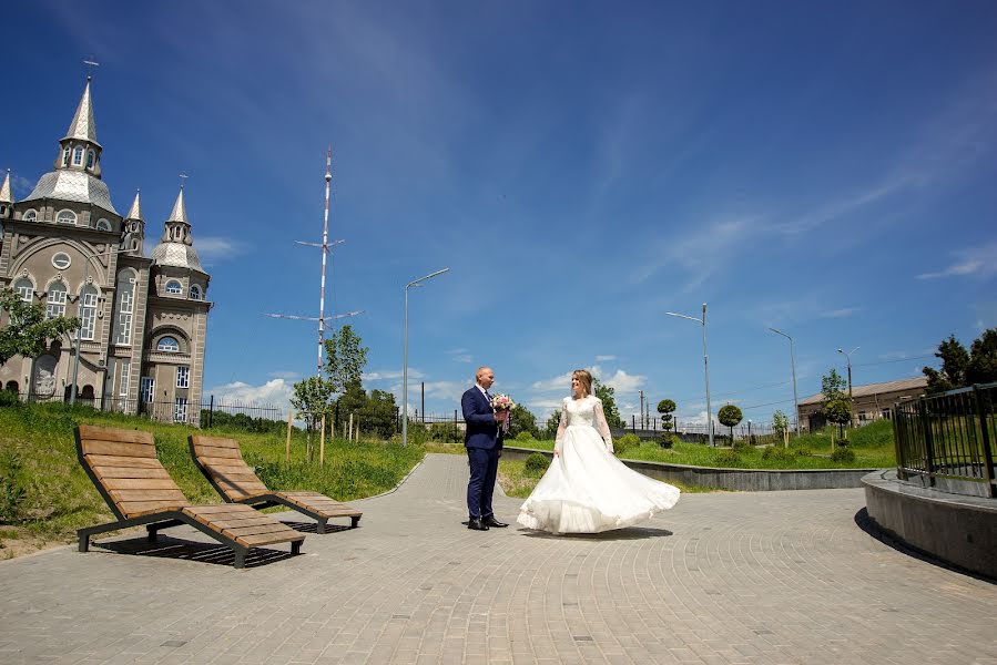 Wedding photographer Marina Agapova (agapiss). Photo of 8 September 2020