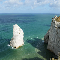 Onde e scogliere  di 