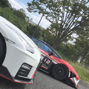 NISSAN GT-R