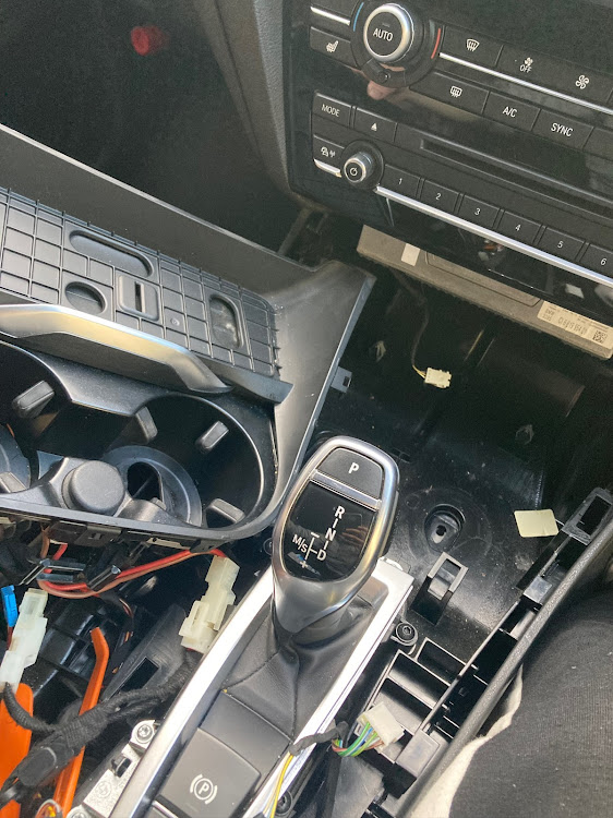 X3のワイヤレス充電・DIYに関するカスタム事例の投稿画像6枚目