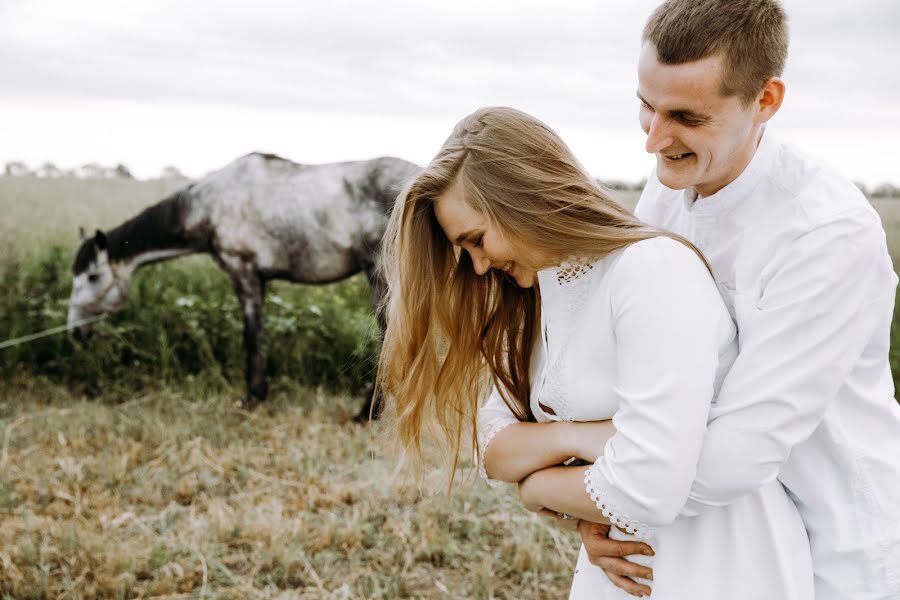 Fotógrafo de bodas Anna Pirskaya (annahoffman). Foto del 9 de agosto 2022