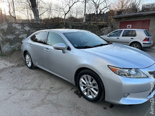 продам авто Lexus ES 300  фото 2