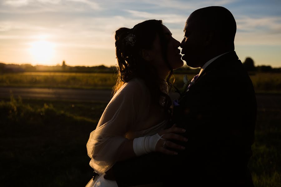 Fotógrafo de casamento Lukas Guillaume (lukasg). Foto de 30 de dezembro 2015