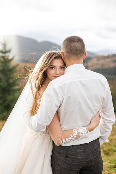 Photographe de mariage Maryan Rozumniy (rozumnyi). Photo du 8 novembre 2023