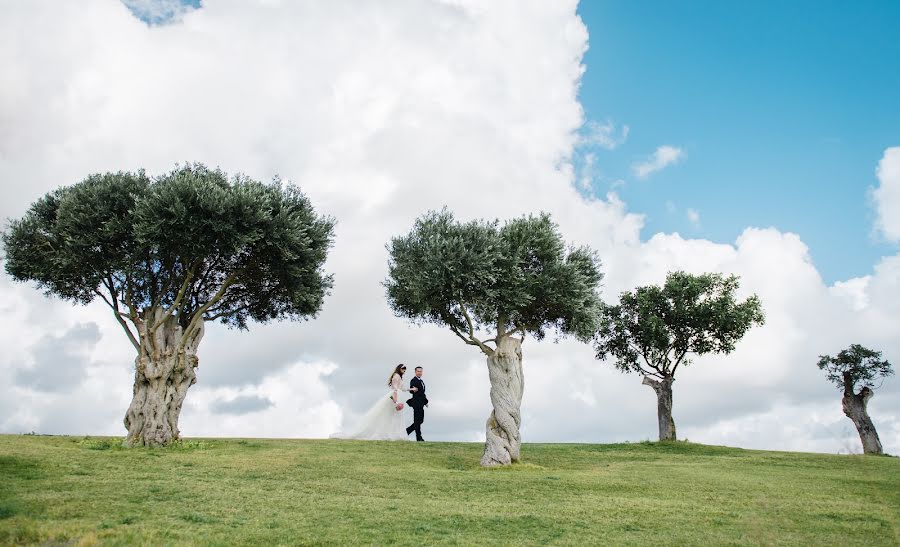 Wedding photographer Olga Kornilova (olelukole). Photo of 4 April 2017