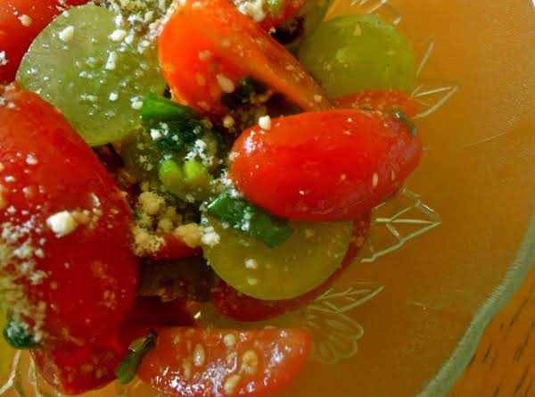 Cherry Tomato Grapes Salad_image