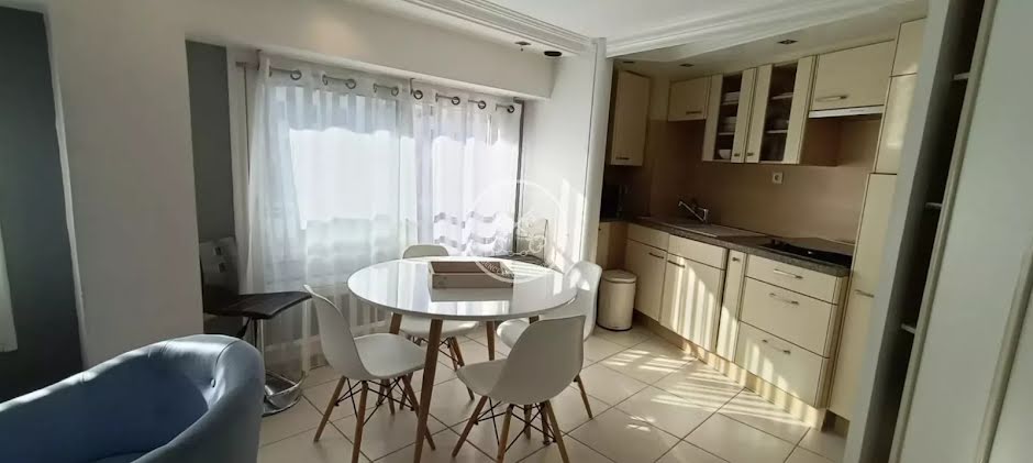 Vente appartement 3 pièces 44 m² à Saint-raphael (83700), 212 000 €