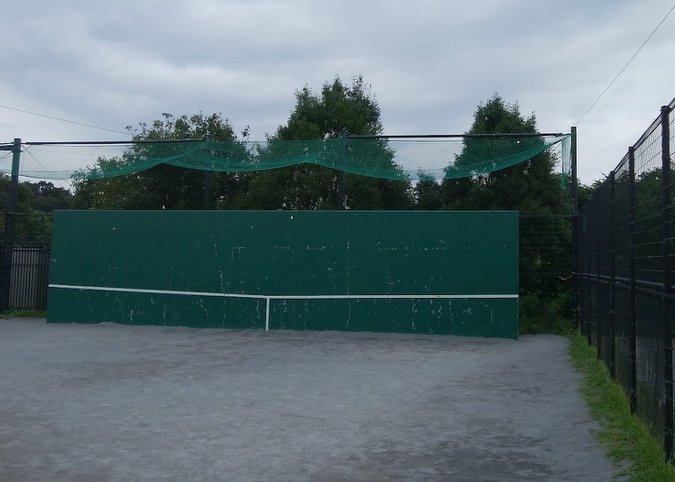 調布市西町公園壁打ちテニスコート