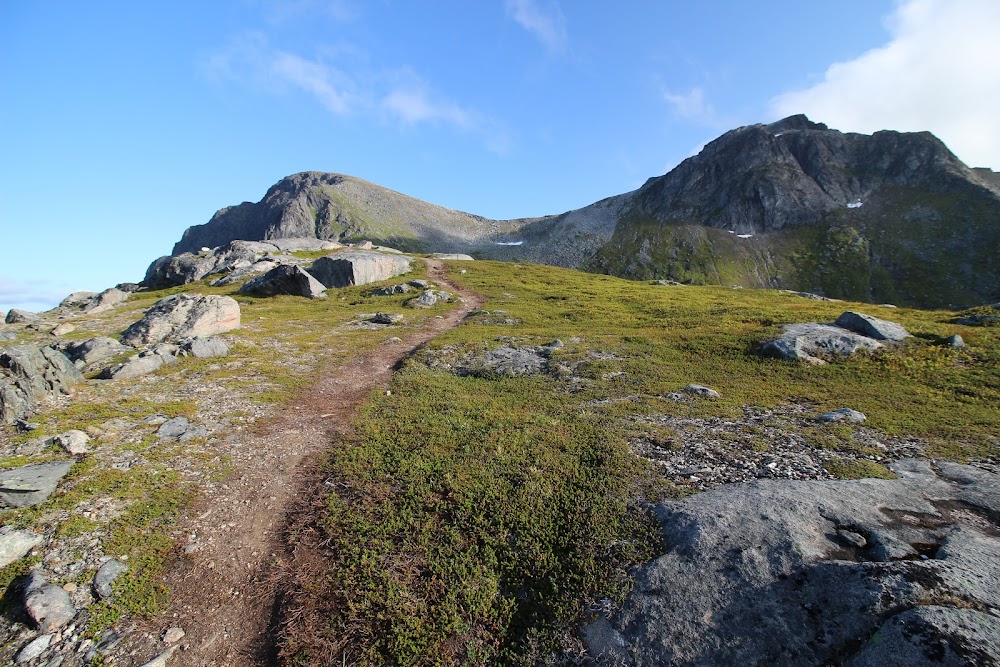 Достижение Hygge (острова Senja, Vesteralen и Lofoten в июле-августе 2019)