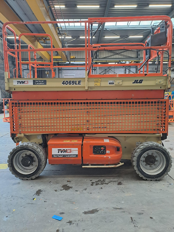 Picture of a JLG 4069LE