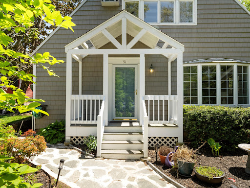 House with garden 4