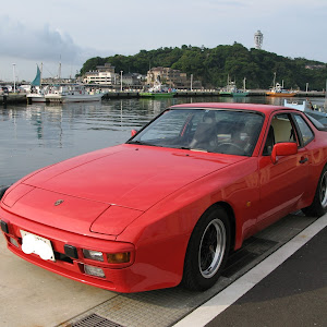 944