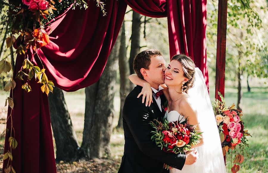 Fotógrafo de casamento Darina Vlasenko (darinavlasenko). Foto de 5 de fevereiro 2016