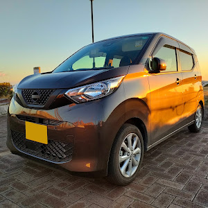 デイズ B43W