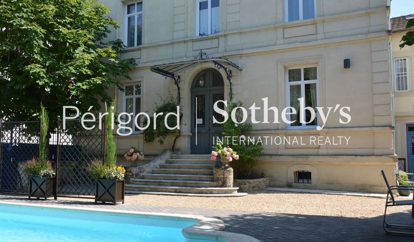 House with pool and garden Perigueux