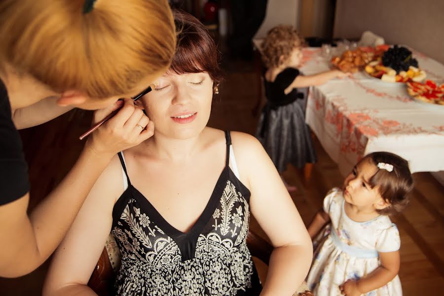 Fotografo di matrimoni Evgeniya Ulyanova (honeyrnd). Foto del 12 luglio 2015