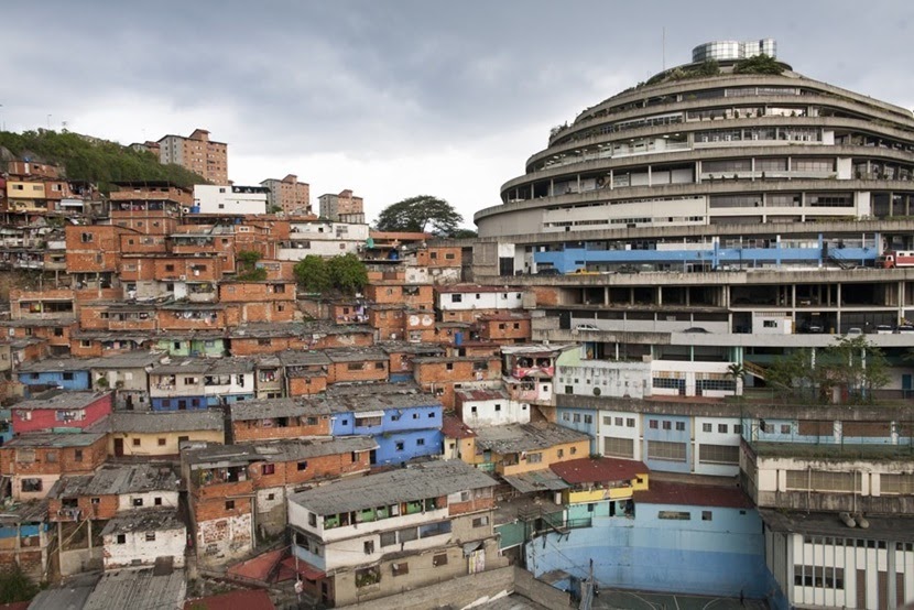 El Helicoide, o shopping que se tornou uma prisão