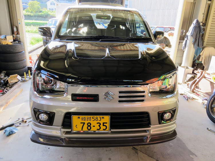 アルトワークスの楽しいカーライフ・ミーティングに向けて・ボンネット交換・キャリパー塗装・いつもありがとうございますに関するカスタム事例の投稿画像6枚目