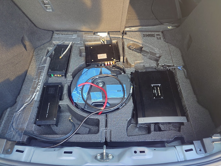 MAZDA3のオーディオカスタム・DIY・オーディオに関するカスタム事例の投稿画像1枚目