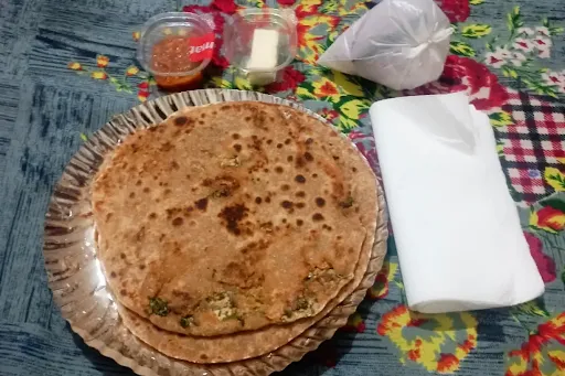 2 Paneer Pyaz Paratha