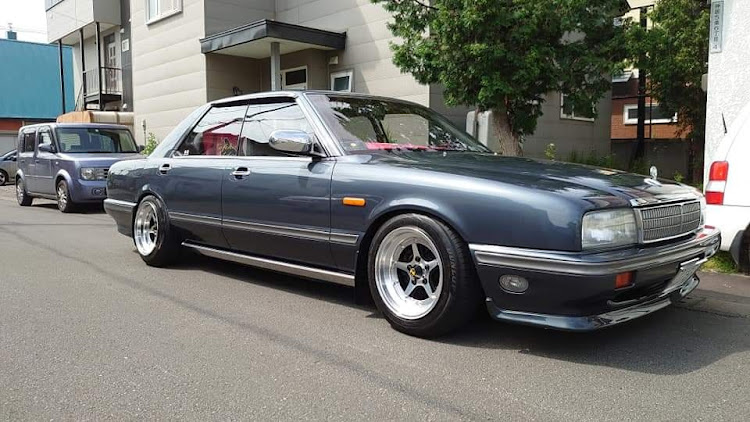 セドリックシーマの♯Y31・♯旧車・♯車検整備に関するカスタム事例の投稿画像1枚目